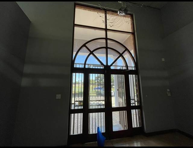 INDUSTRIAL PROPERTY TO RENT IN ROOIHUISKRAAL